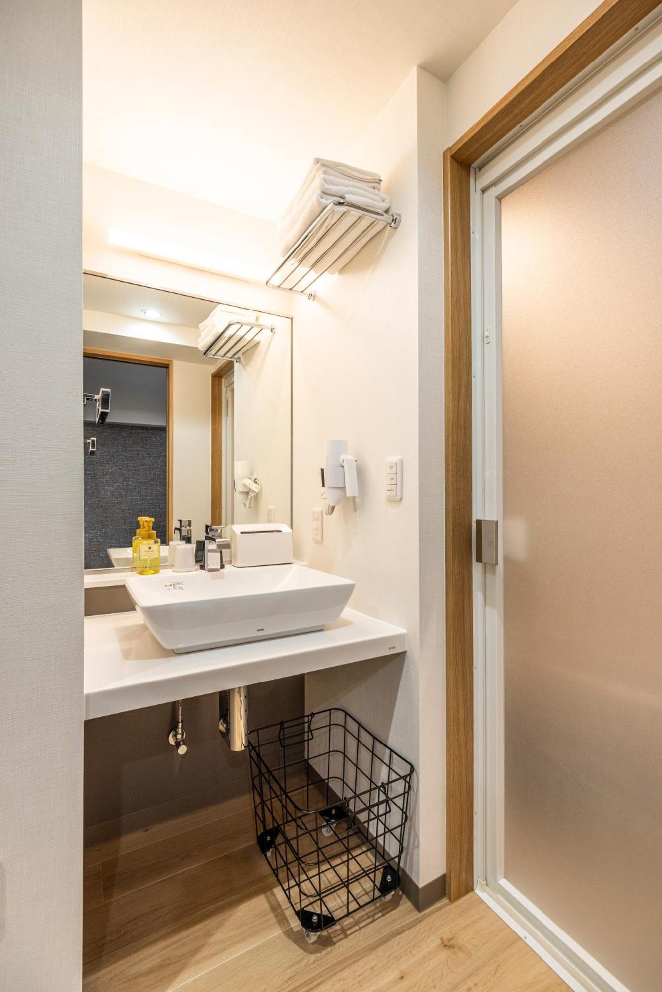 Hotel Cerezo Токио Экстерьер фото